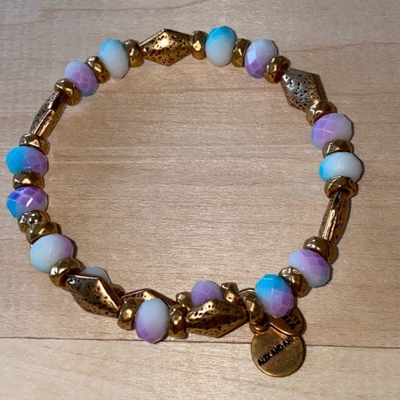 Alex and Ani Jewelry - Alex and Ani Islander wrap Bracelet in Russian gold EUC